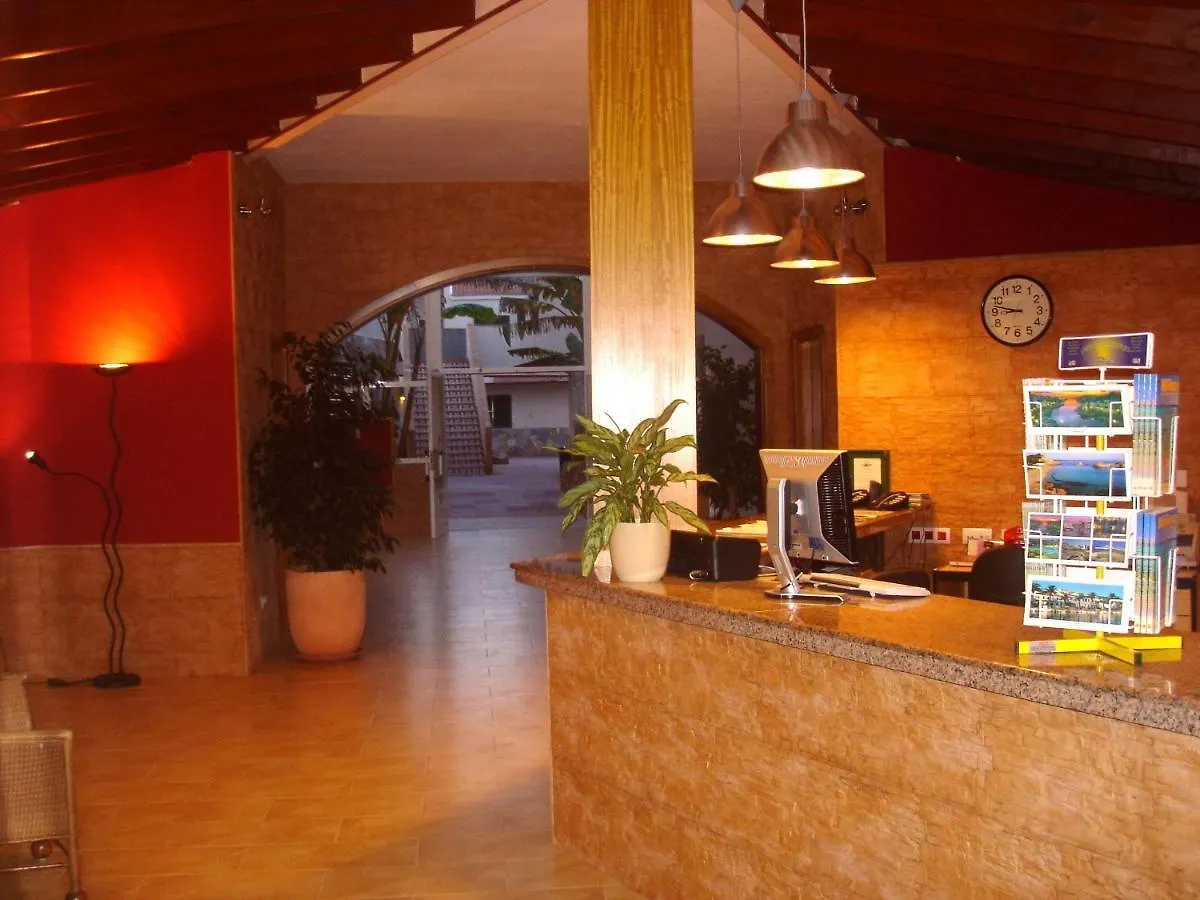 Apartamentos Moon Dreams Los Lentiscos Cala'N Blanes  Cala'N Blanes (Menorca)